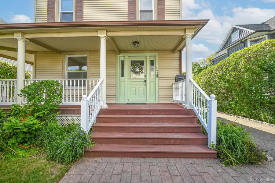 108 N Forest Avenue, Rockville Centre, NY 11570 - Image #2