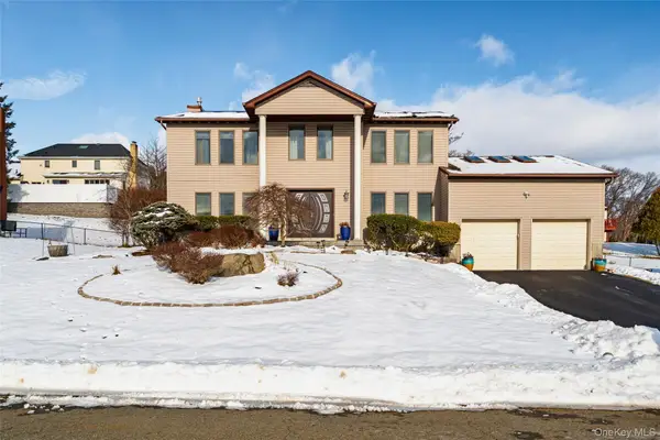 8 Lynch Court, Garnerville, NY 10923