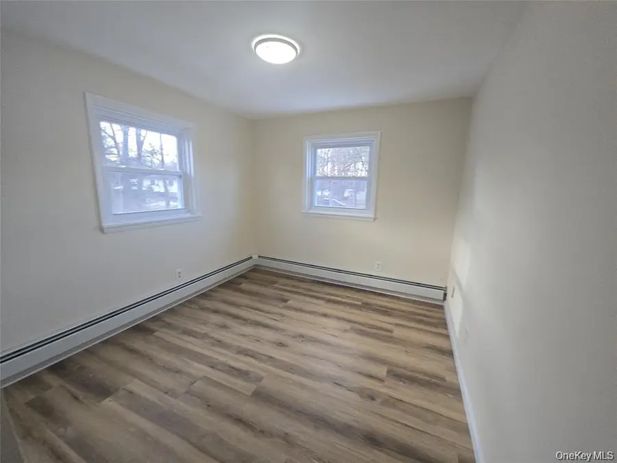 91 Holloran Road, New Windsor, NY 12553 - Image #3