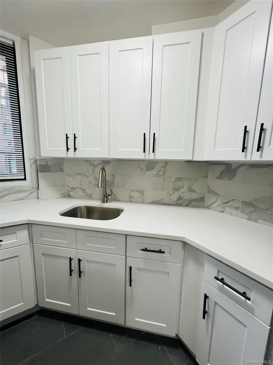 2200 E Tremont Avenue #TH, Bronx, NY 10462 - Image #2