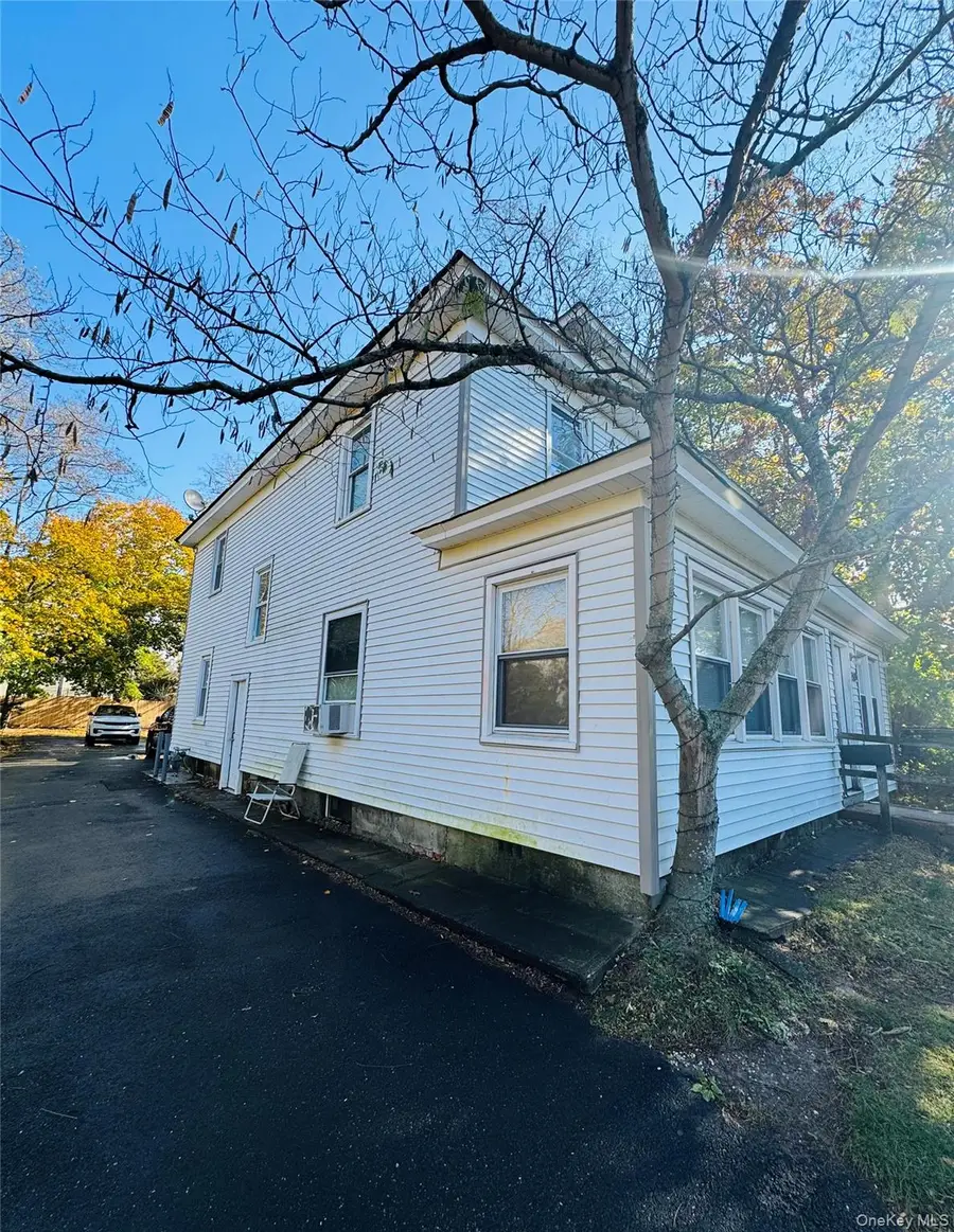 368 Sweezy Avenue, Riverhead, NY 11901 - Image #2