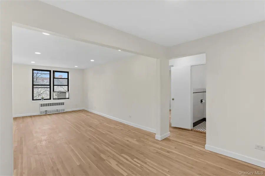 33-04 Junction Blvd #4p, Jackson Heights, NY 11372 - #2