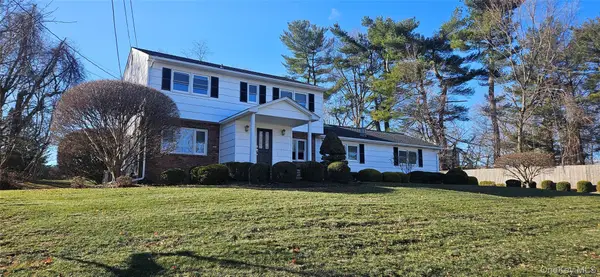 8 Jennifer Drive, New City, NY 10956