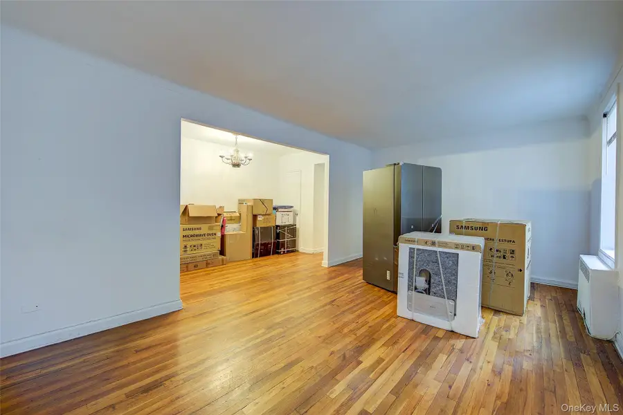 67-12 Yellowstone Boulevard #D9, Forest Hills, NY 11375 - Image #3
