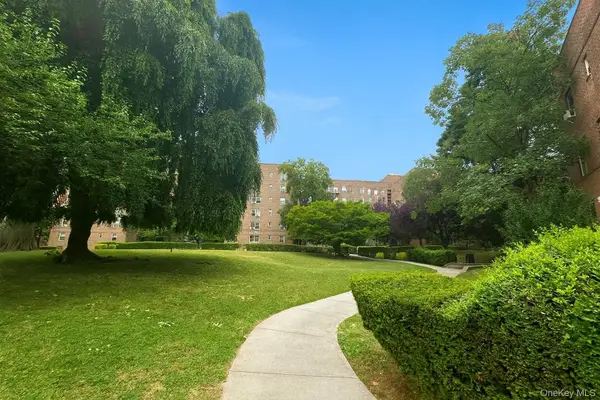 147 37 38th Avenue #C61, Flushing, NY 11354