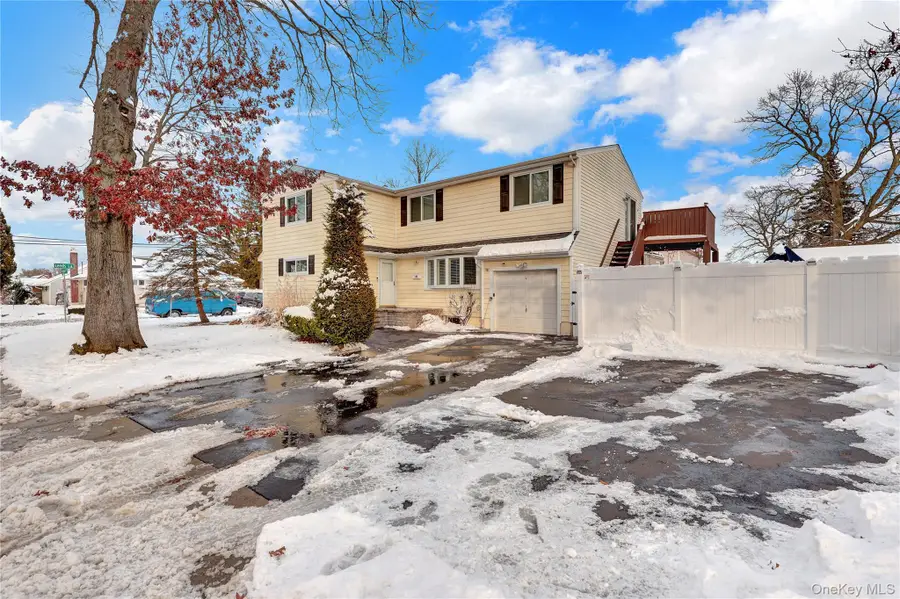 199 August Road, North Babylon, NY 11703 - Image #2