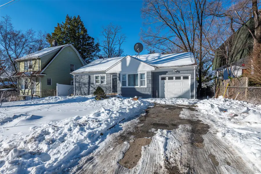 24 Jackson Street, Glen Cove, NY 11542 - #3