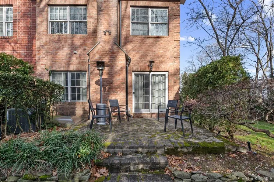 32 The Preserve #32, Woodbury, NY 11797 - Image #3