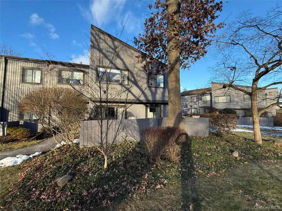 1801 Holly Walk, Poughkeepsie, NY 12603 - Image #3