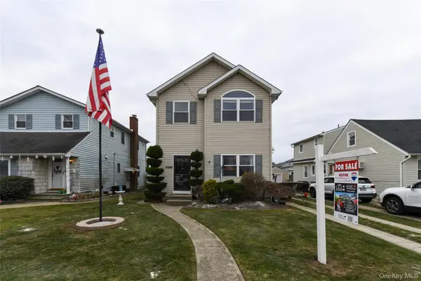 2688 Rosebud Avenue, Merrick, NY 11566