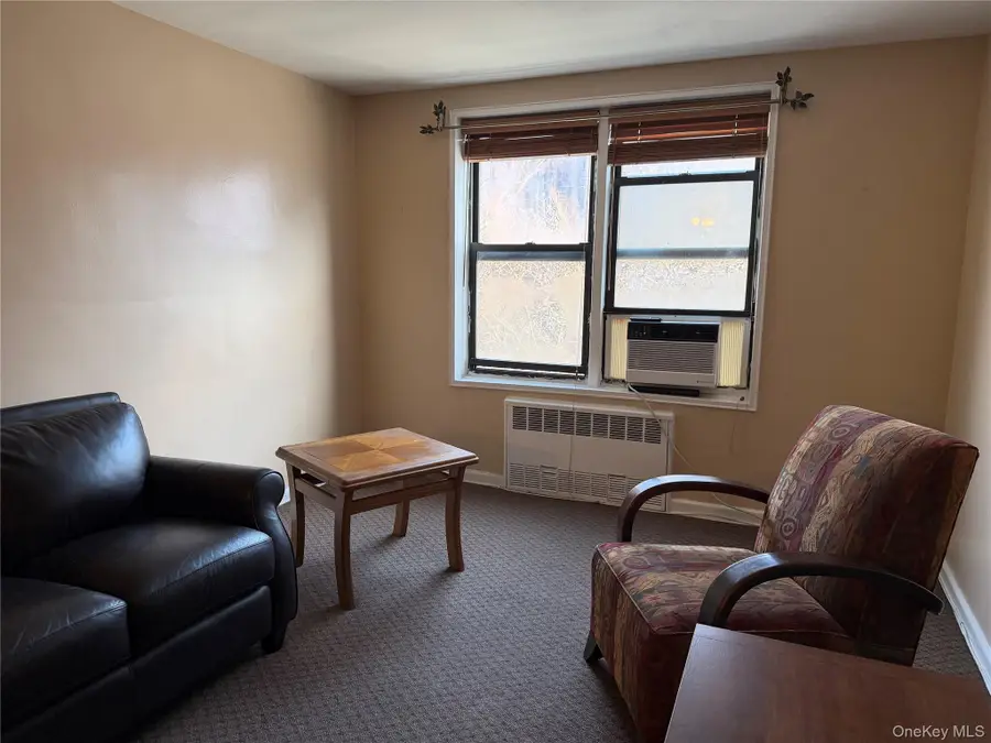 33-26 92 Street #4X, Jackson Heights, NY 11372 - Image #2