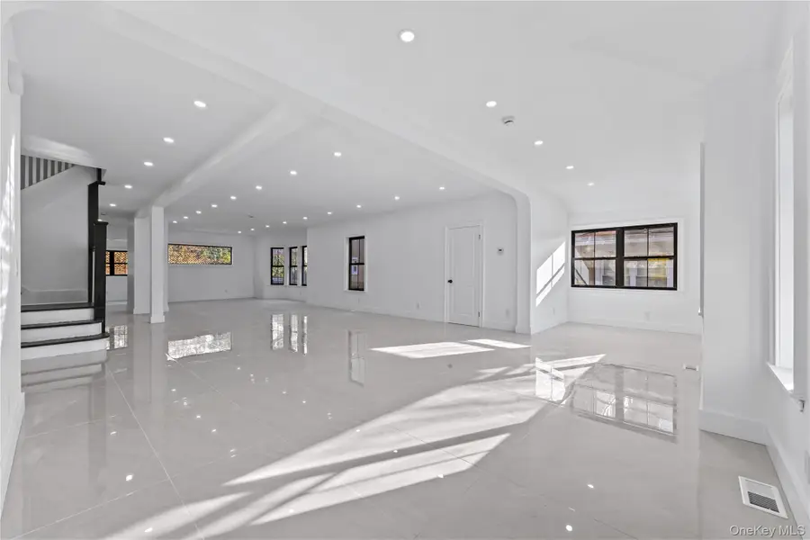 3307 153rd Street, Flushing, NY 11354 - Image #3