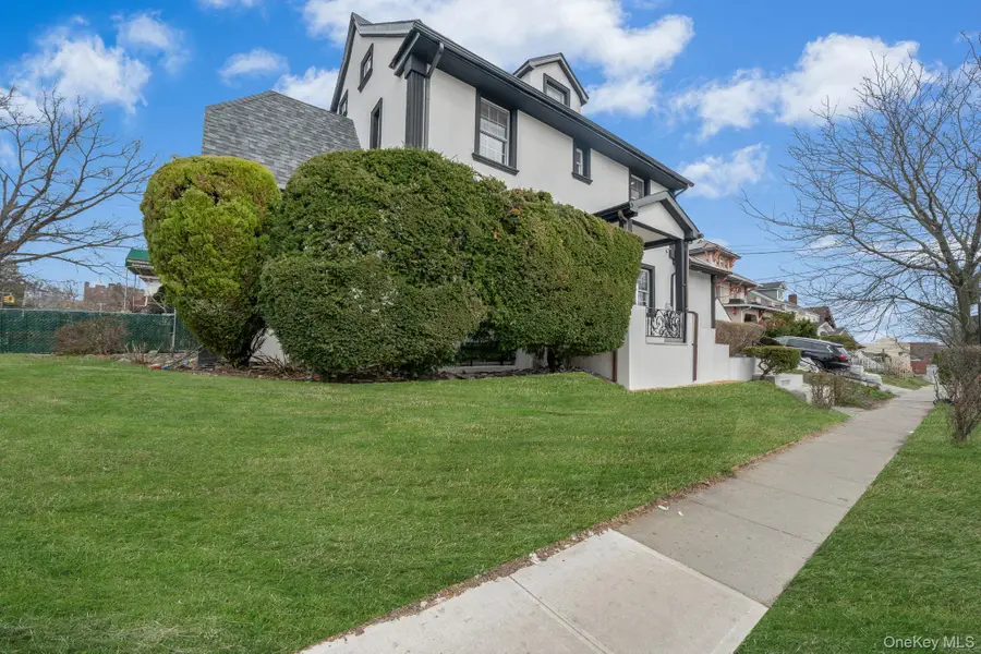 8703 168th Place, Jamaica, NY 11432 - #2