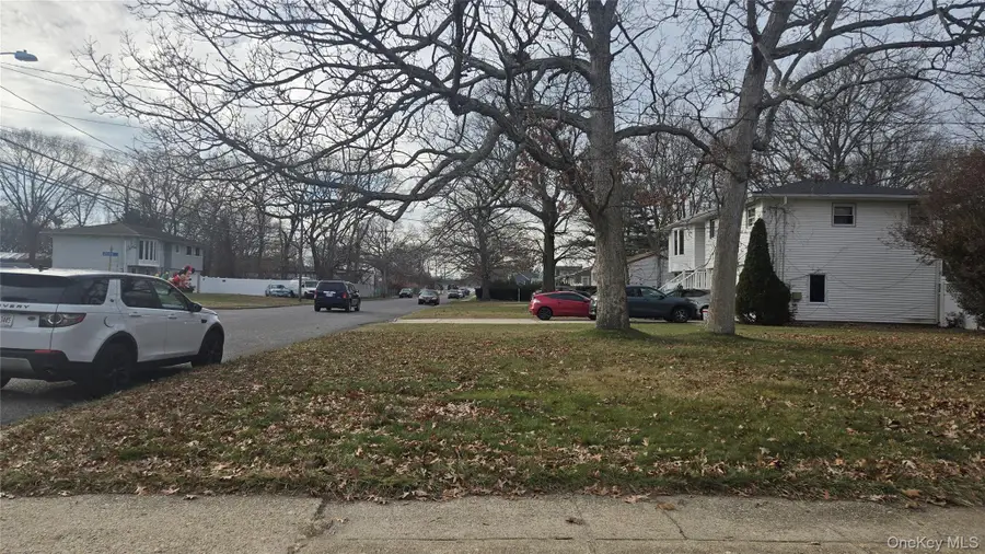 161 Wurz Street, Brentwood, NY 11717 - #2