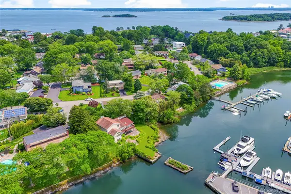 31 Clover Place, New Rochelle, NY 10805