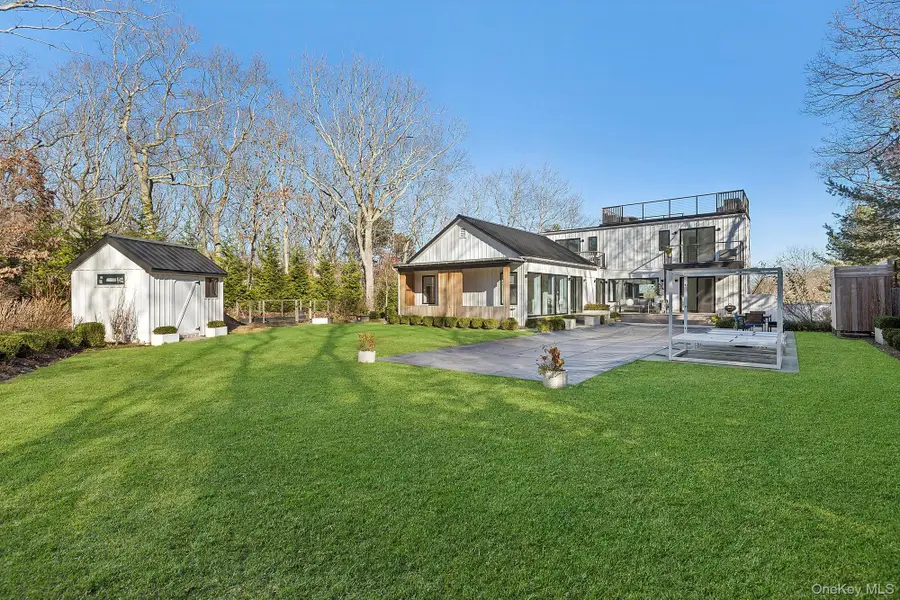 33 Oyster Pond Lane, East Hampton, NY 11937 - Image #2
