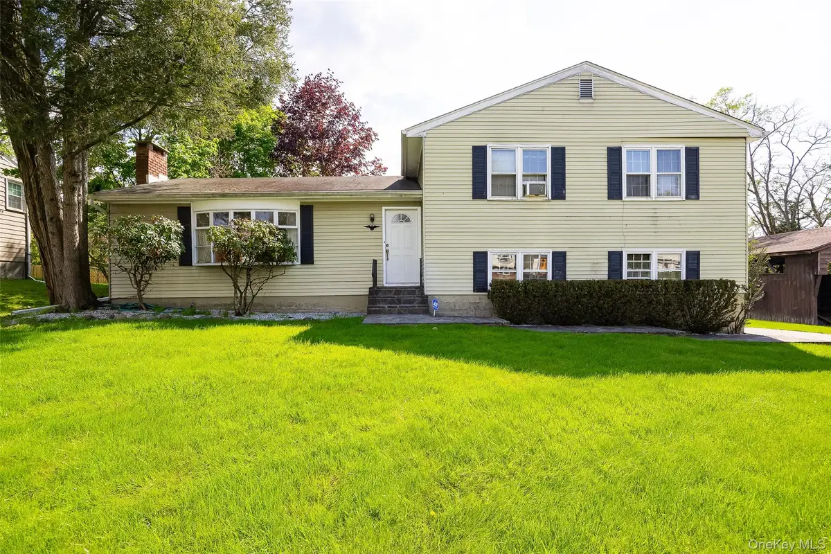 59 Carriage Hill Lane, Poughkeepsie, NY 12603 - #1