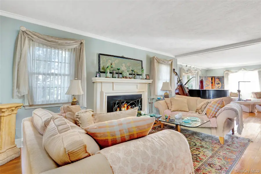 164 Waverly Avenue, East Rockaway, NY 11518 - Image #3