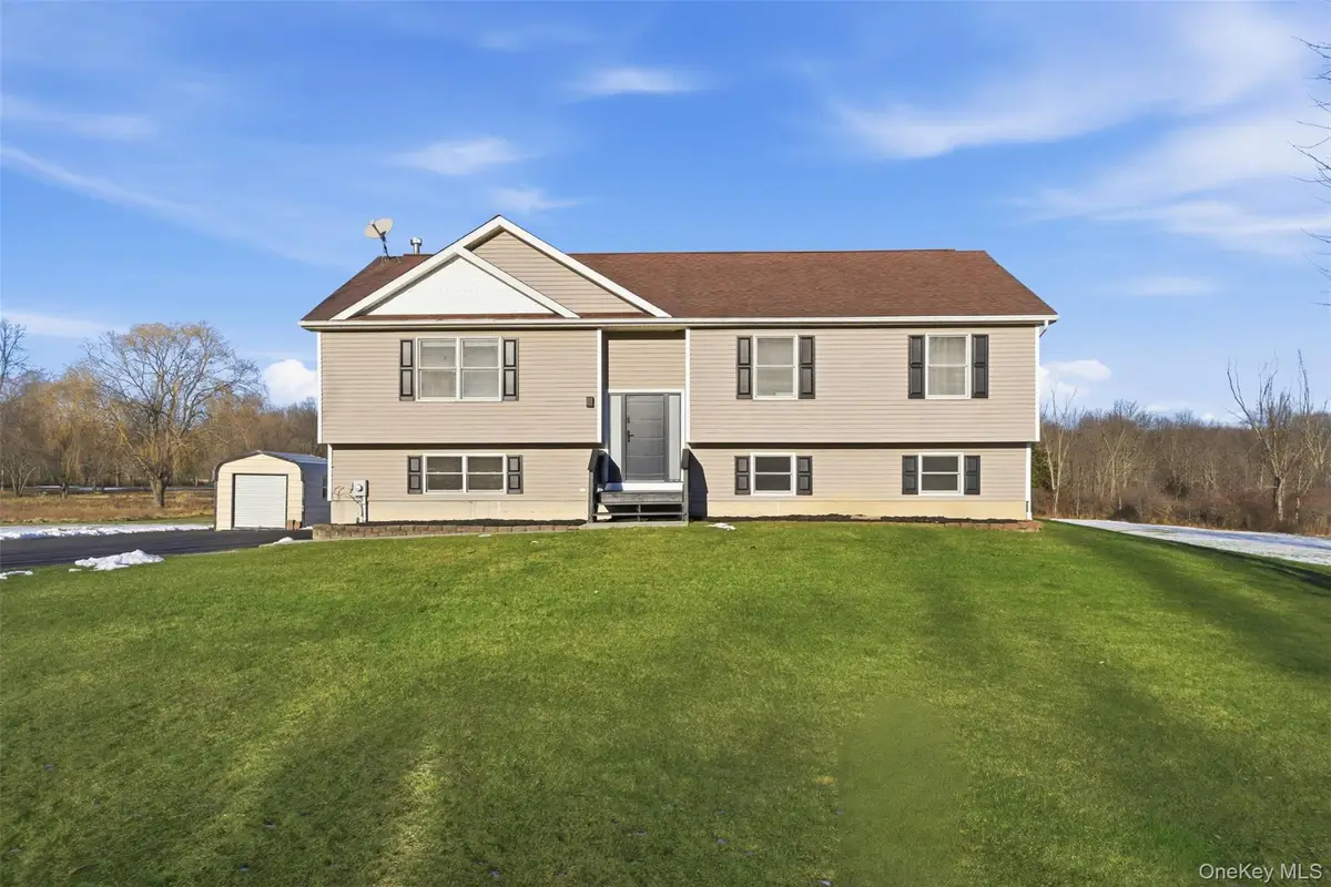 22 Cook Lane, Gardiner, NY 12525 - Image #1