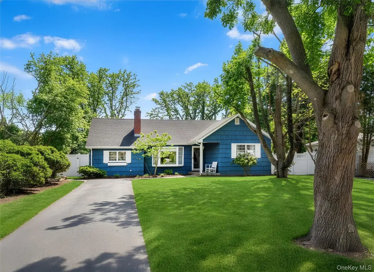 14 Bayside Avenue, Medford, NY 11763 - Image #1