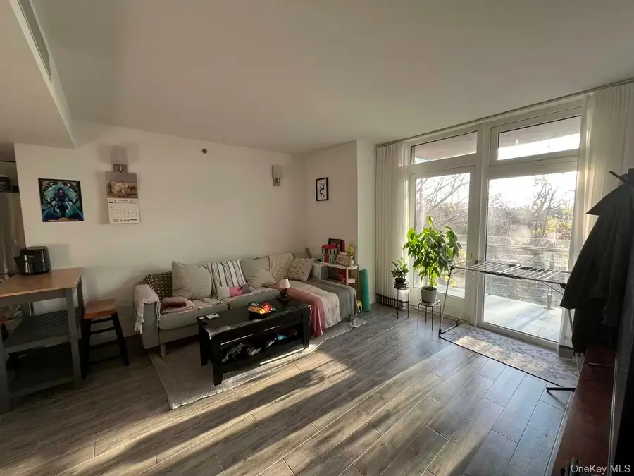 6518 Austin Street #4G, Rego Park, NY 11374 - Image #3