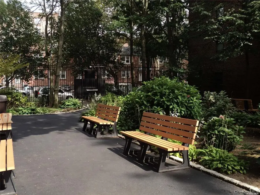 91-10 32 Avenue #E102, East Elmhurst, NY 11369 - Image #2