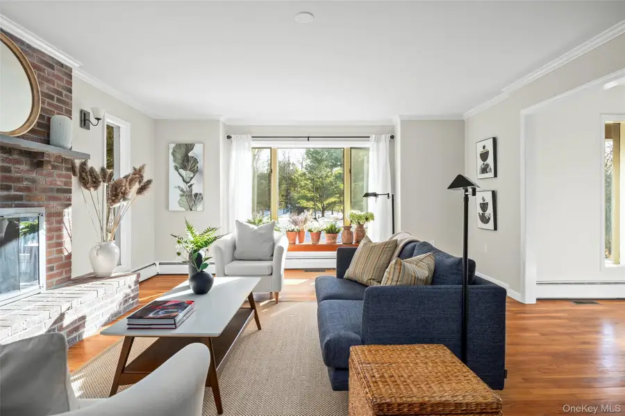 3 Lisa Court, Red Hook, NY 12571 - Image #2