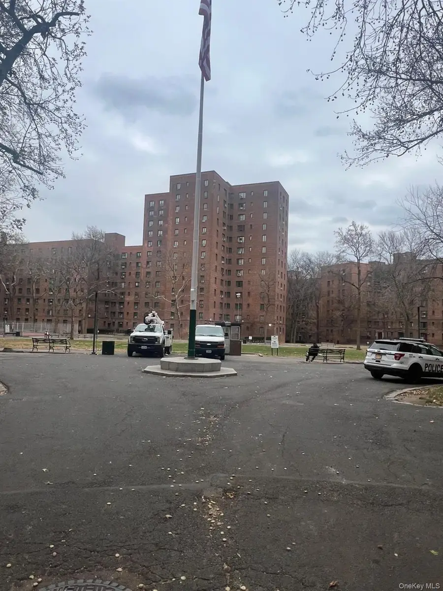 1450 Parkchester Road #3H, Bronx, NY 10462 - Image #2