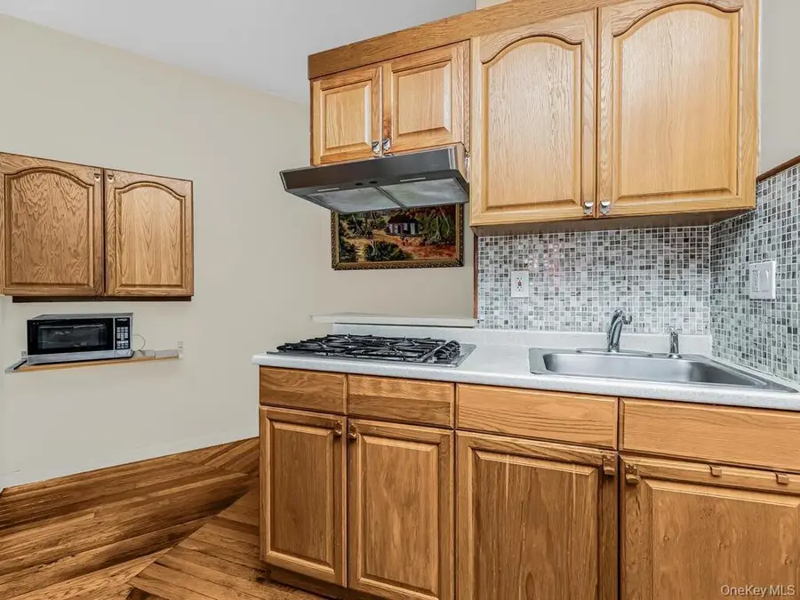 91 E 208th Street #3K, Bronx, NY 10467 - Image #2