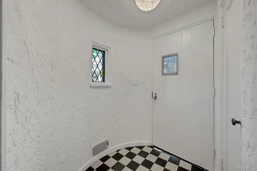 54 Rockland Avenue, Yonkers, NY 10705 - #3