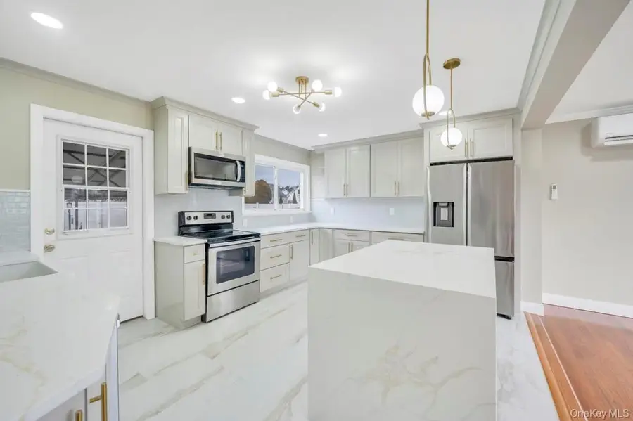 2127 Erma Drive, East Meadow, NY 11554 - Image #3