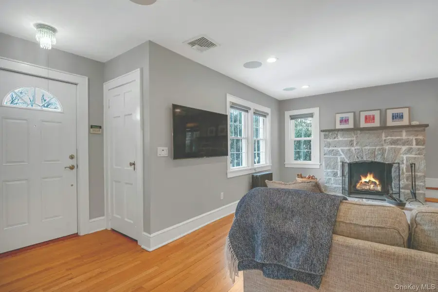 25 Maple Road, Briarcliff Manor, NY 10510 - #3