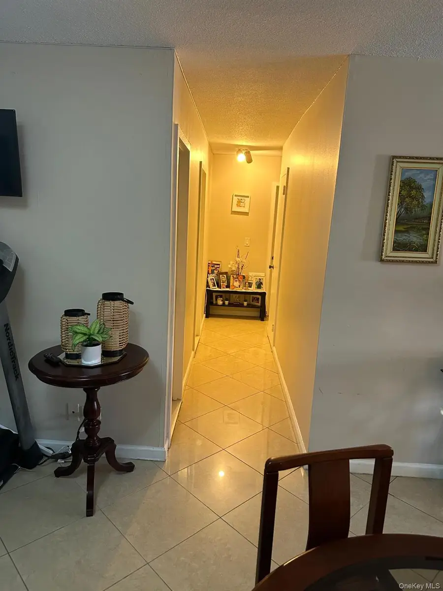 2550 Olinville Avenue #3D, Bronx, NY 10467 - Image #3