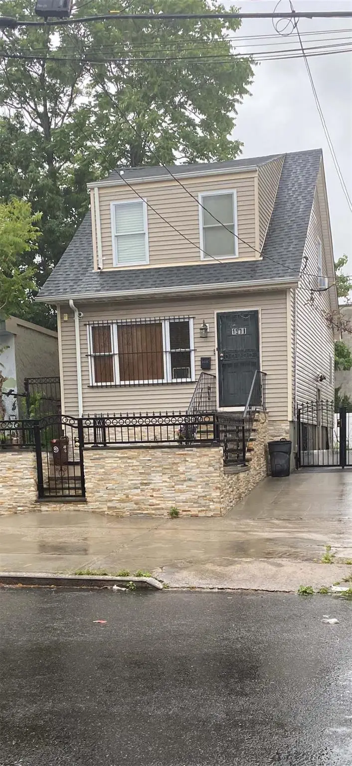 1511 Adee Avenue, Bronx, NY 10469 - Image #2