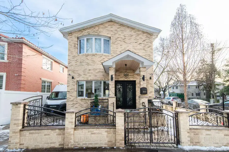 16602 76th Avenue, Fresh Meadows, NY 11366 - Image #3