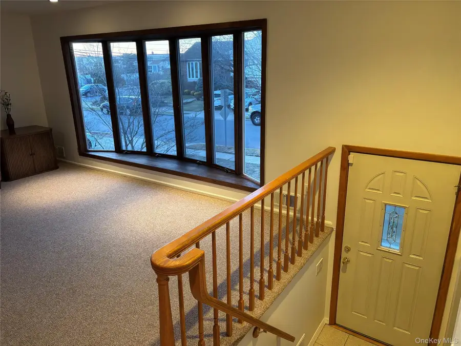 348 Links Drive E, Oceanside, NY 11572 - Image #3