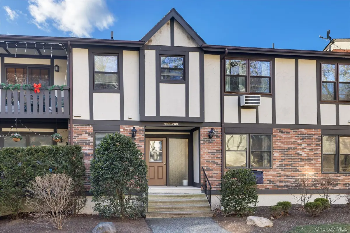 765 Sierra Vista Lane, Valley Cottage, NY 10989 - Image #1