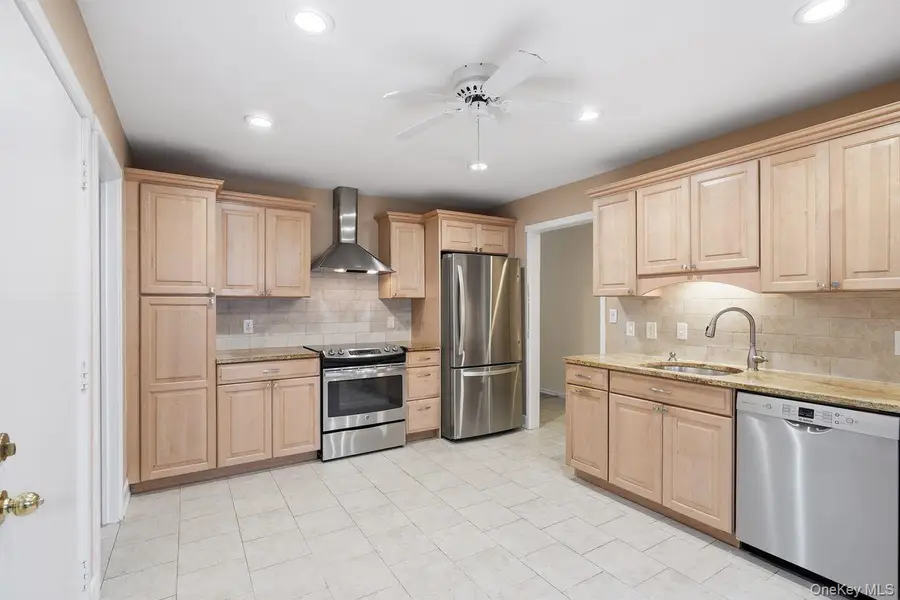 55 Heritage Hills #A, Somers, NY 10589 - Image #2