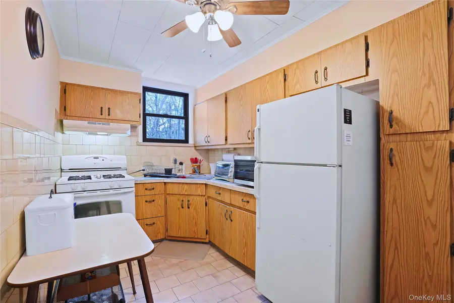 6161 62nd Avenue, Middle Village, NY 11379 - Image #3