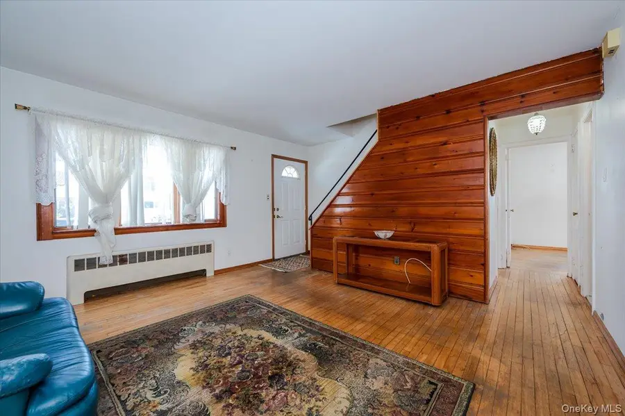 619 Franklin Avenue, Massapequa, NY 11758 - #3