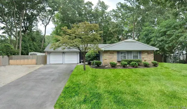 11 Seward Lane, Stony Brook, NY 11790