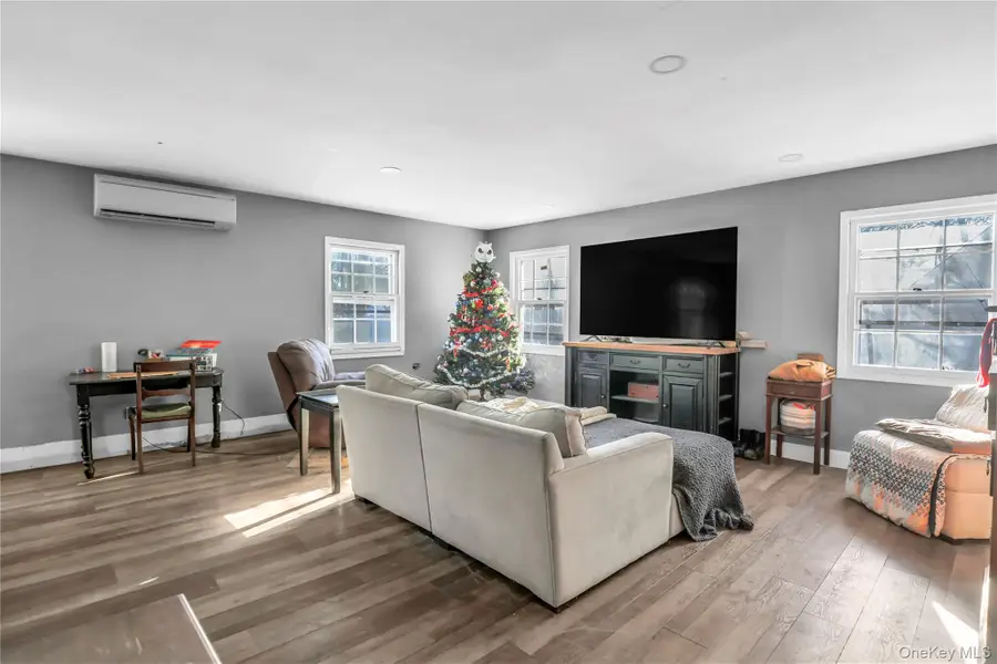 11 Seward Lane, Stony Brook, NY 11790 - Image #2