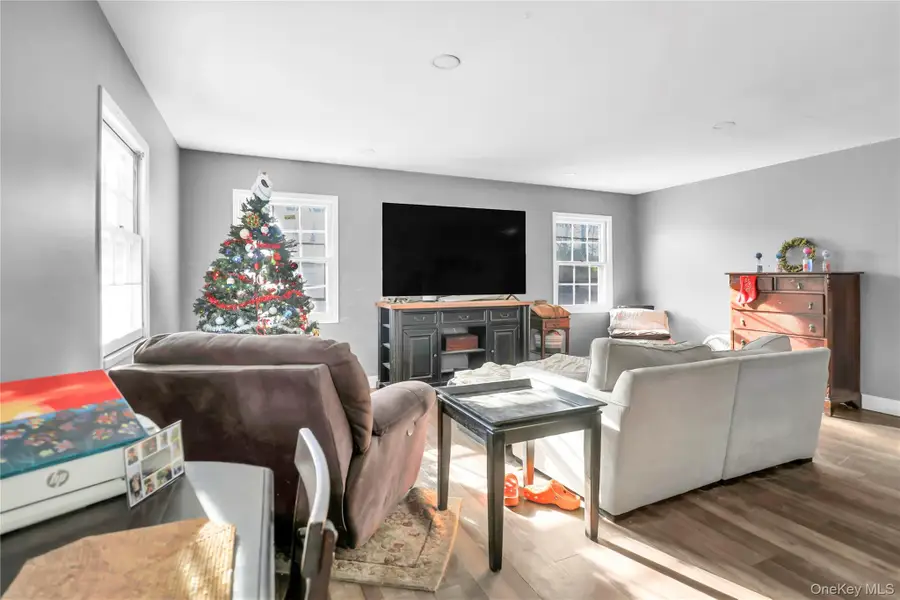 11 Seward Lane, Stony Brook, NY 11790 - Image #3