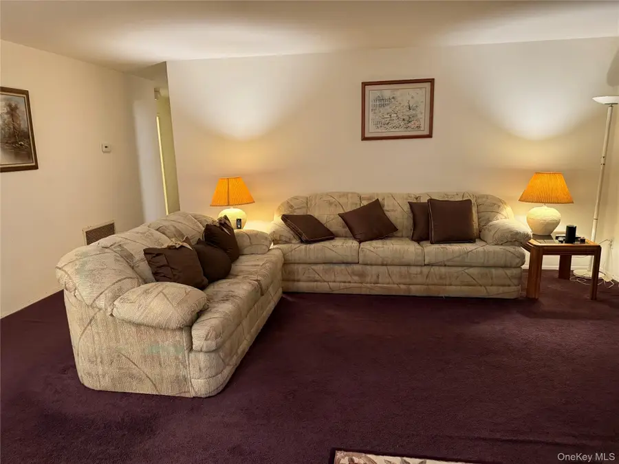 341 Woodland Court, Coram, NY 11727 - Image #3