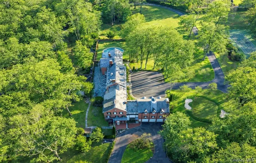 393 Mill River Road, Muttontown, NY 11771 - Image #2