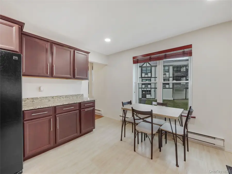 327 Sierra Vista Lane, Valley Cottage, NY 10989 - Image #3