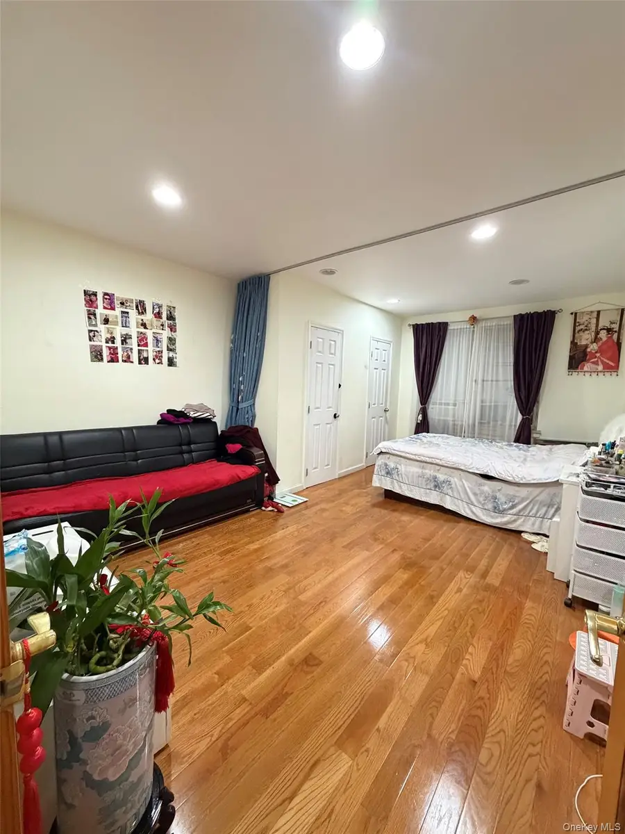 134-39 Blossom Ave #2G, Flushing, NY 11355 - #3