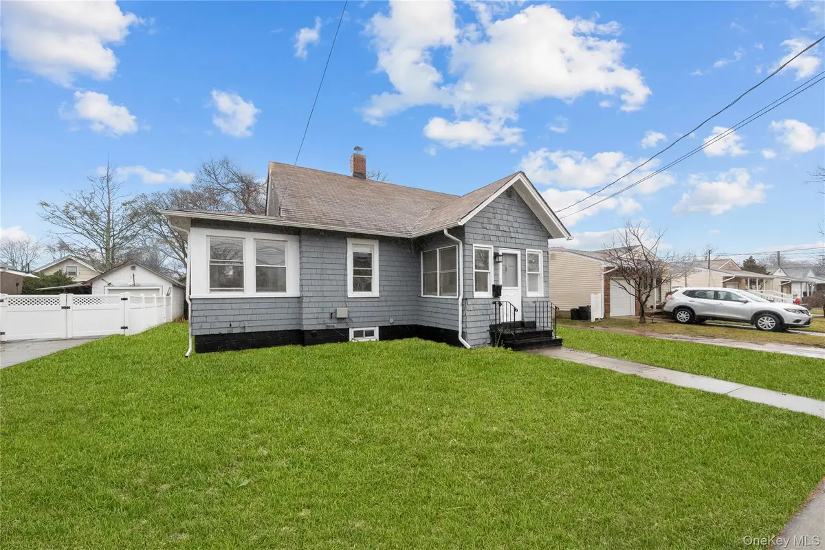 172 Juanita Avenue, Freeport, NY 11520 - Image #1
