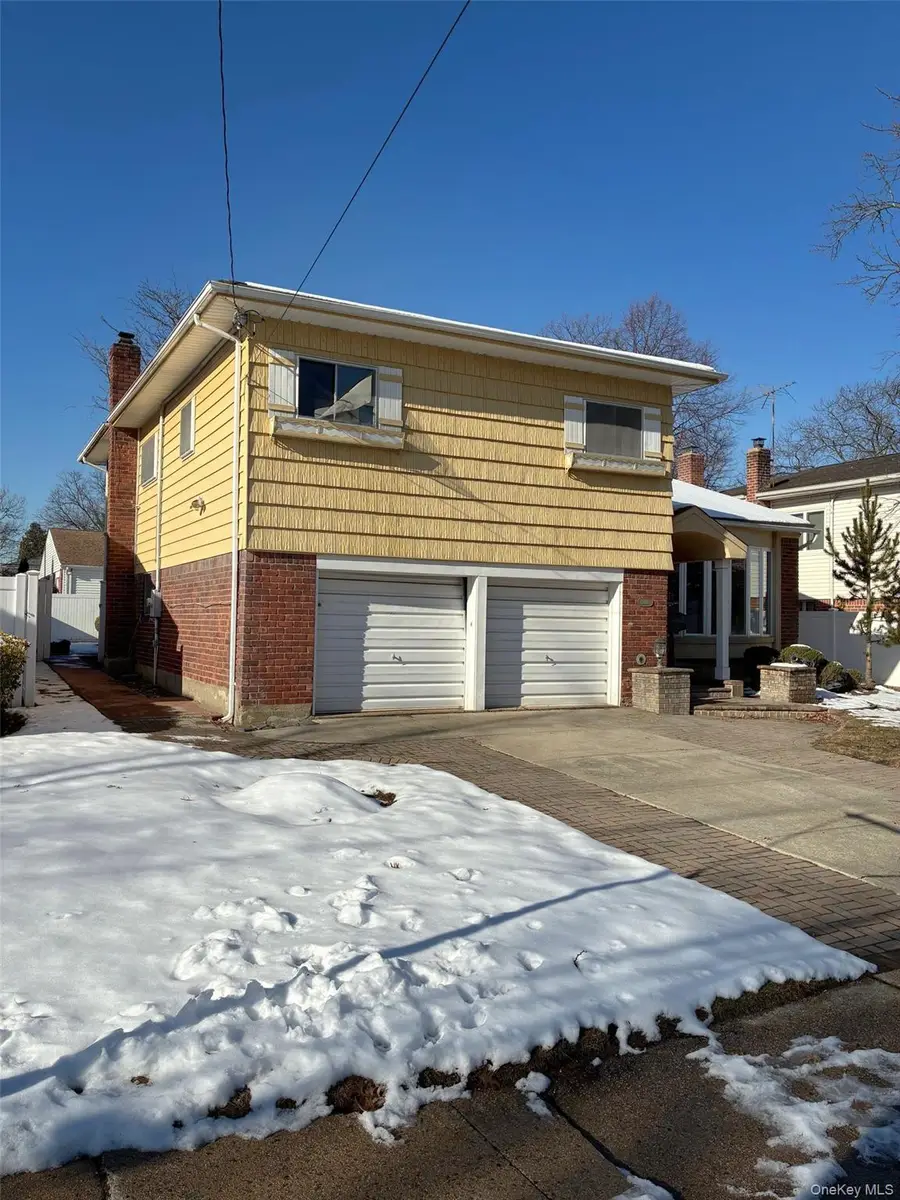 3186 Grand Avenue, Baldwin Harbor, NY 11510 - #2