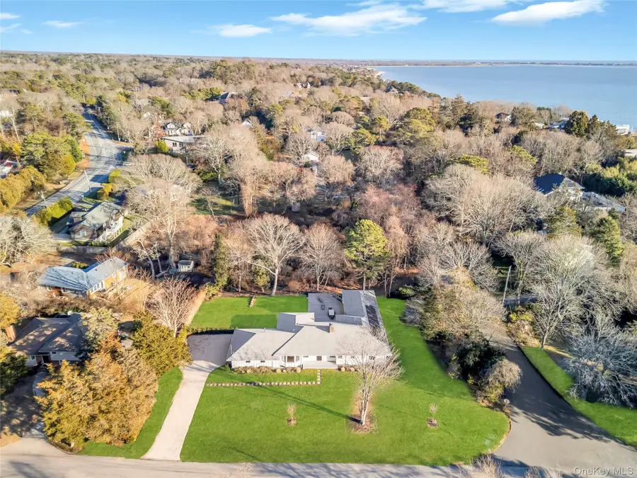 10 Lenape Road, Southampton, NY 11968 - Image #2